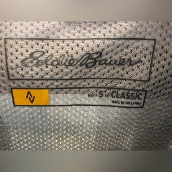 NWT Eddie Bauer “Mr on the go Poplin” long sleeve shirt. Size Small Men’s. - Picture 6 of 7